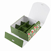 Коробка для 9 конфет с разделителями "Рождественское ассорти" с лентой, 11*11*5 см фото 2