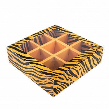 Коробка для 9 конфет с разделителями "Текстура тигра" с окном