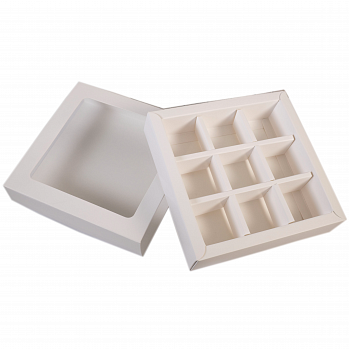 Коробка с обечайкой для 9 конфет с разделителями, белая с окном