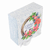 Коробка для 9 конфет с разделителями "Венок Снегири" с лентой, 11*11*5 см фото 4