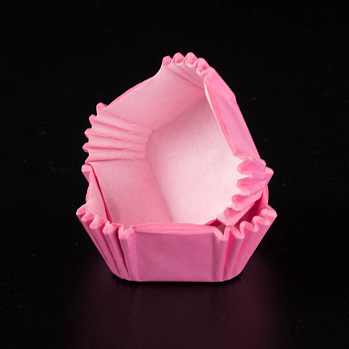 Капсулы для конфет розовые квадрат. 35*35 мм, h 25 мм, 15-20 шт.