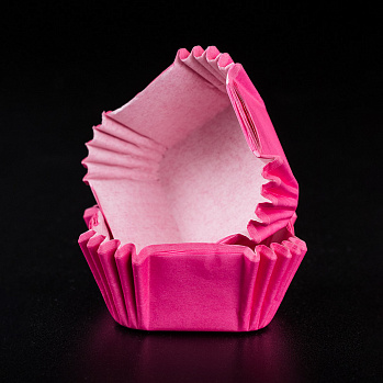 Капсулы для конфет Розовые квадрат. 35*35 мм, h 20 мм, 18-20 шт.